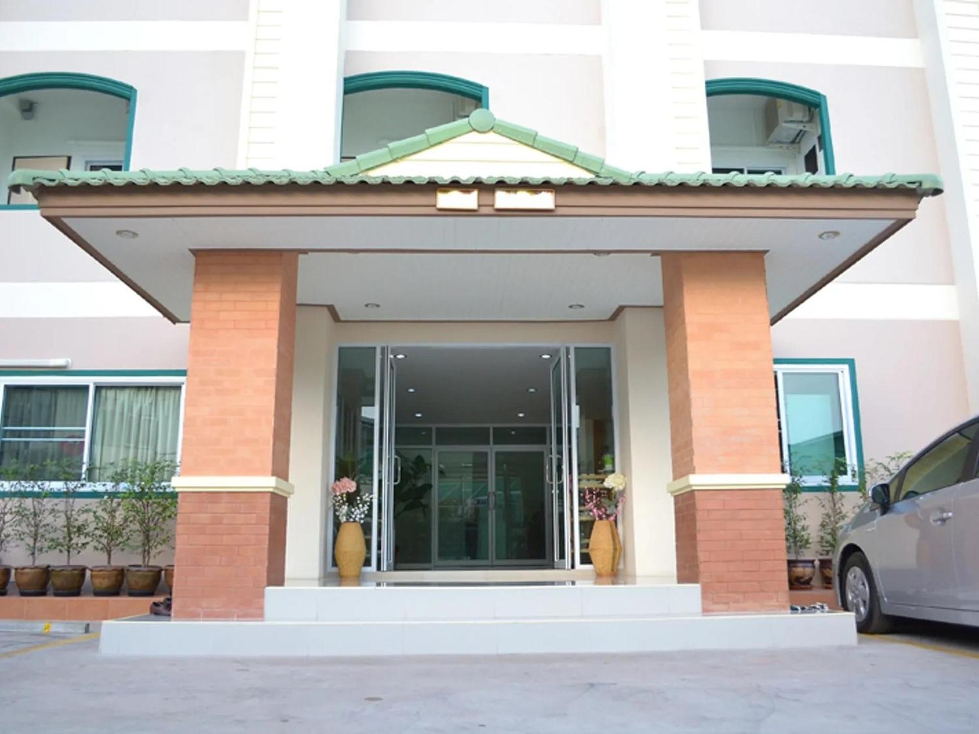 Udon Perfect Mansion Hotell Udon Thani Exteriör bild